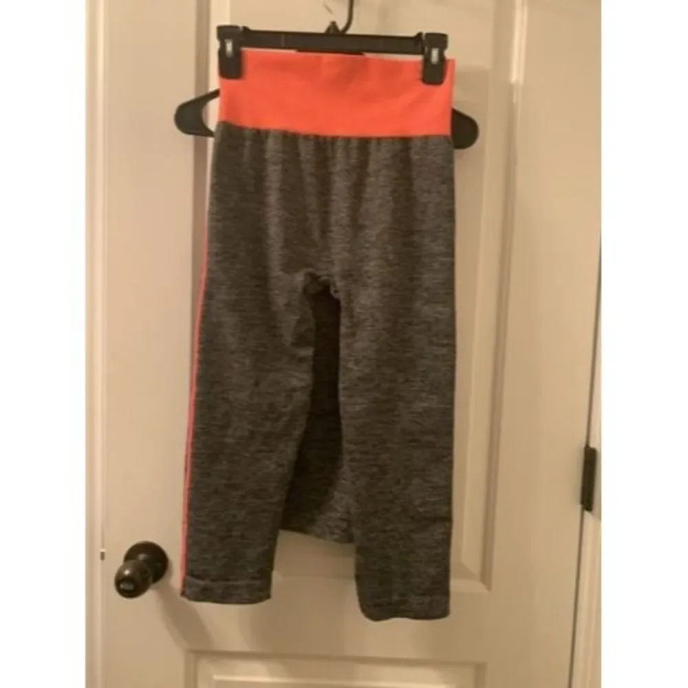 Women’s Active 2 Piece Capri Pant Set Outfit Yoga Workout Size Unknown